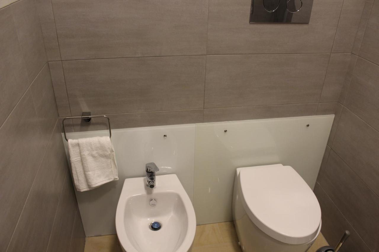 La Piazza - Garibaldi 2.6 Apartman Nápoly Kültér fotó