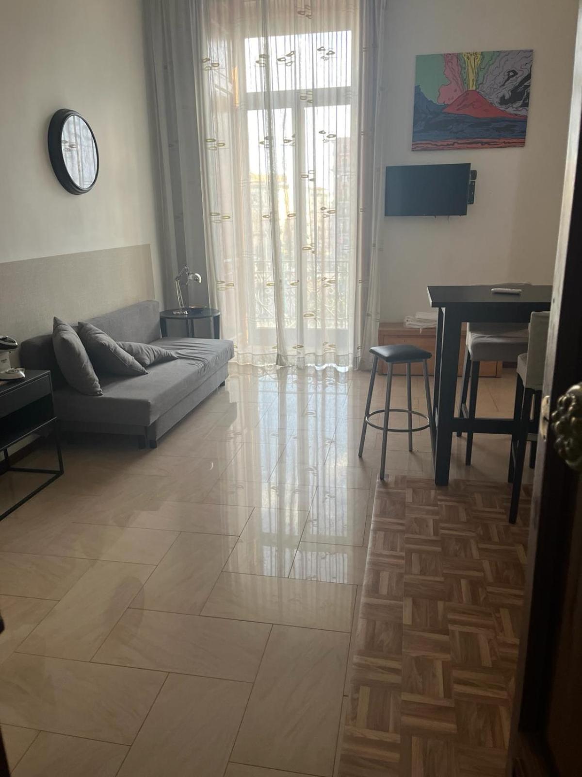 La Piazza - Garibaldi 2.6 Apartman Nápoly Kültér fotó